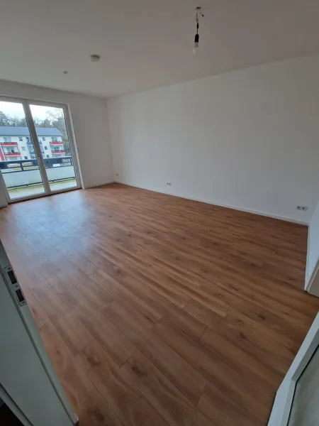 Helle 2-Zimmer-Wohnung mit Balkon und Tageslichtbad in Berlin-Spandau — photo 1